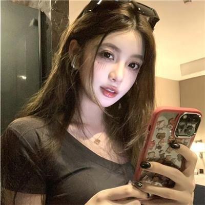 母亲的女友 海报